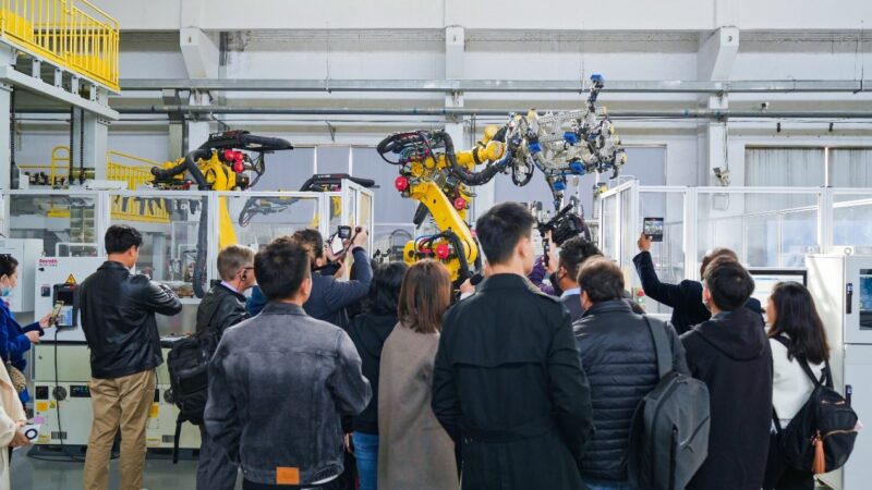China Unicom and Huawei Help Exquisite Automotive Deploy a Commercial 5G-Advanced Flexible Production Line